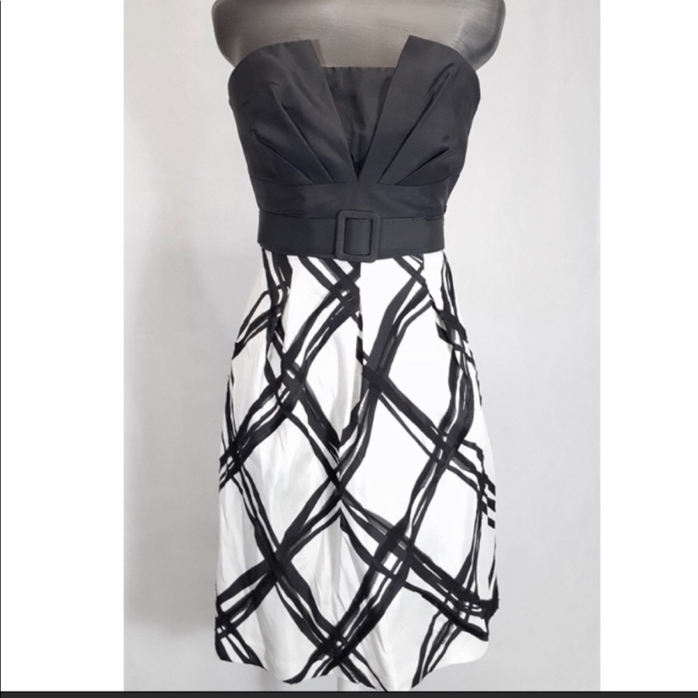 BNWT Black Market White House Size 2 dress.